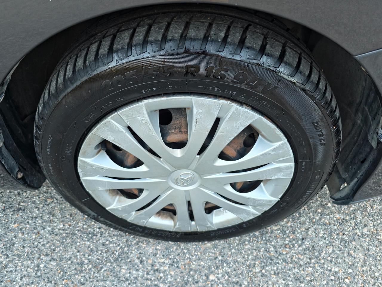 Toyota Auris 1.4 D-4D 5 porte CV-90 E4 Manuale NEO 2010