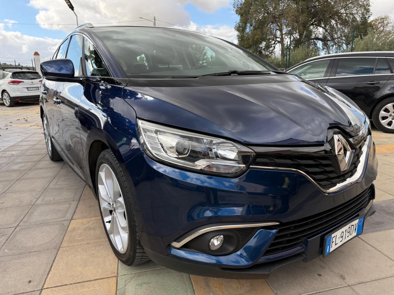 Renault Grand Scenic dCi 8V 110 CV EDC Energy Intens