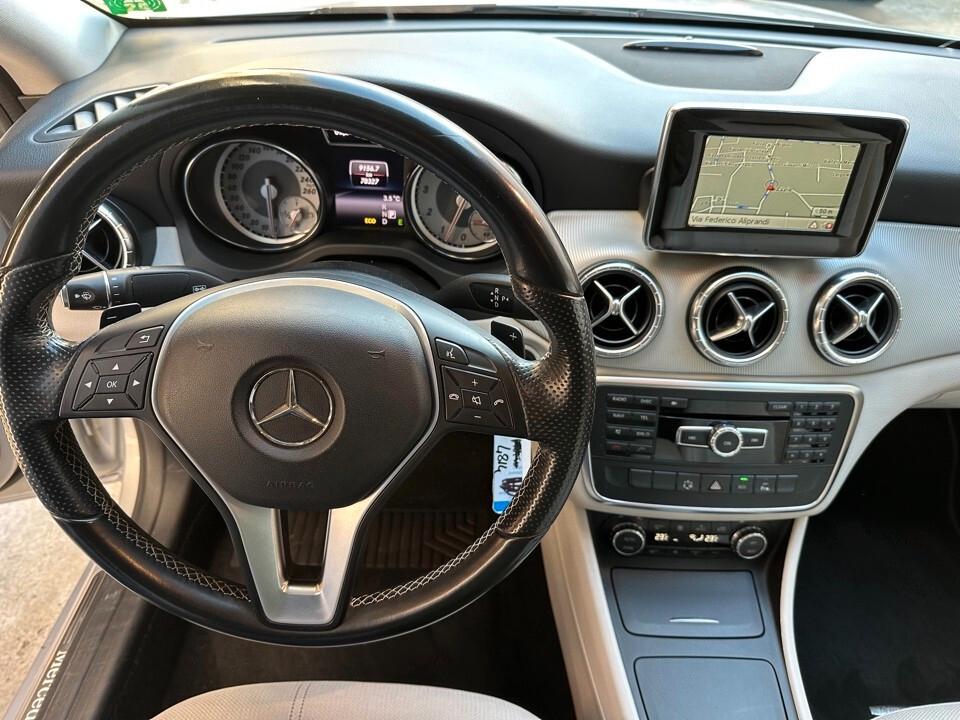 Mercedes CLA 250 4Matic Automatic Premium