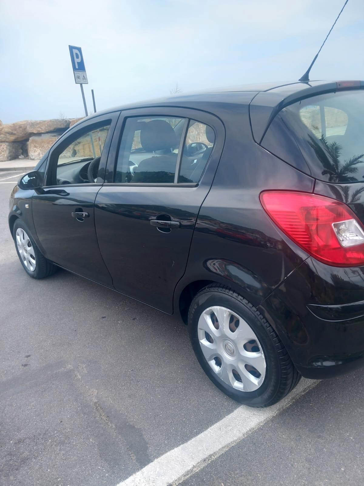 Opel Corsa 1.2 85CV 5 porte GPL-TECH One