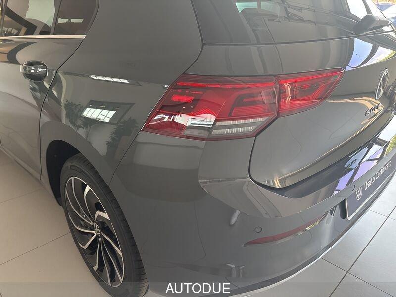 Volkswagen Golf 8 2.0 TDI STYLE 115CV DSG