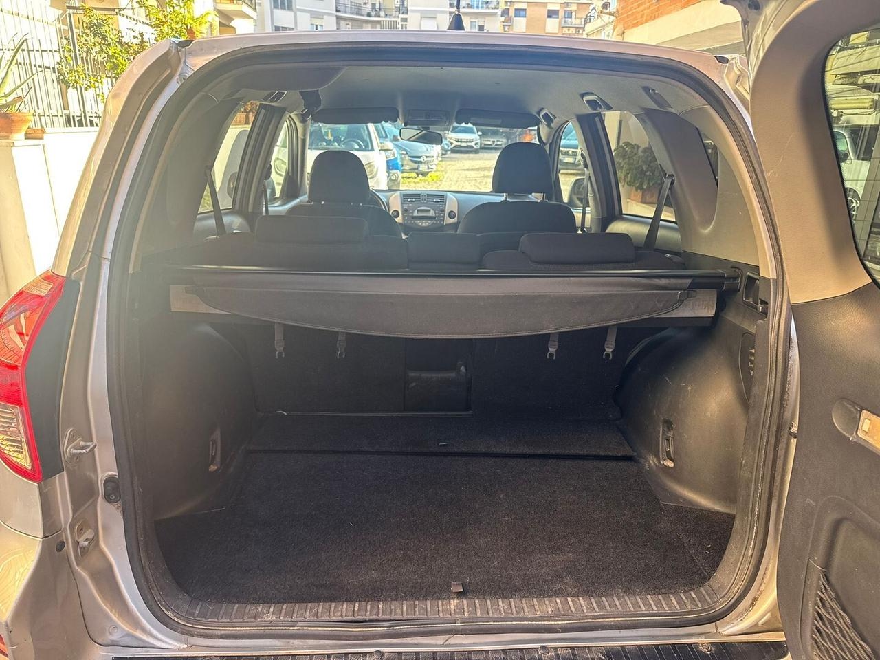 TOYOTA RAV4 Crossover 2.2 D-4D 136CV Sol