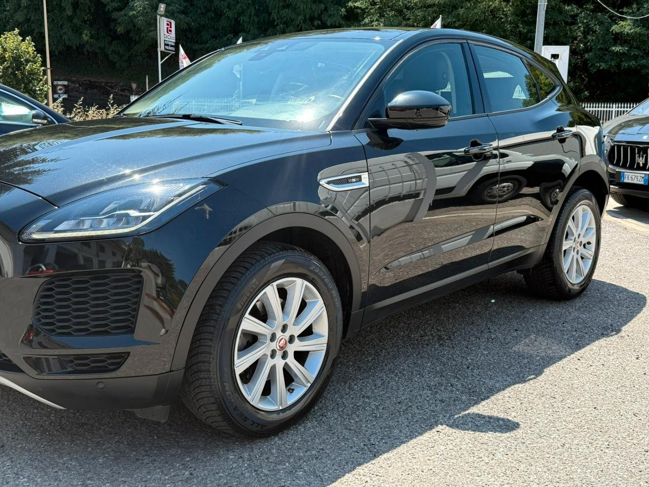 Jaguar E-Pace 2.0D 180 CV AWD R-Dynamic S