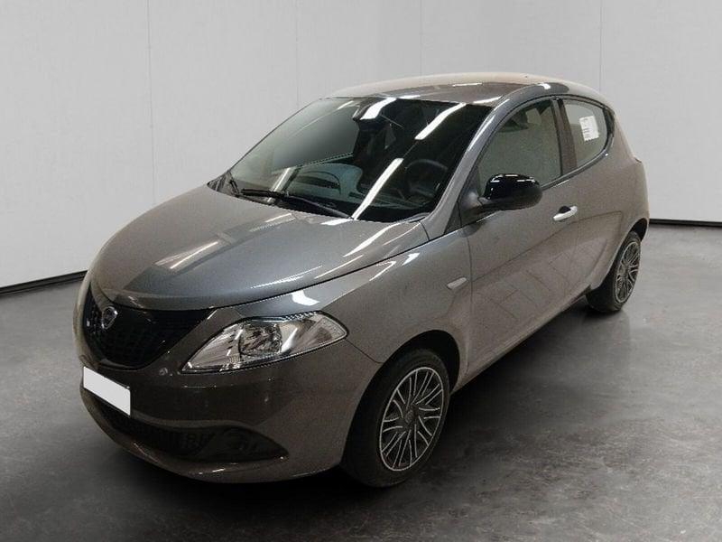 Lancia Ypsilon 1.0 firefly hybrid Oro s&s 70cv