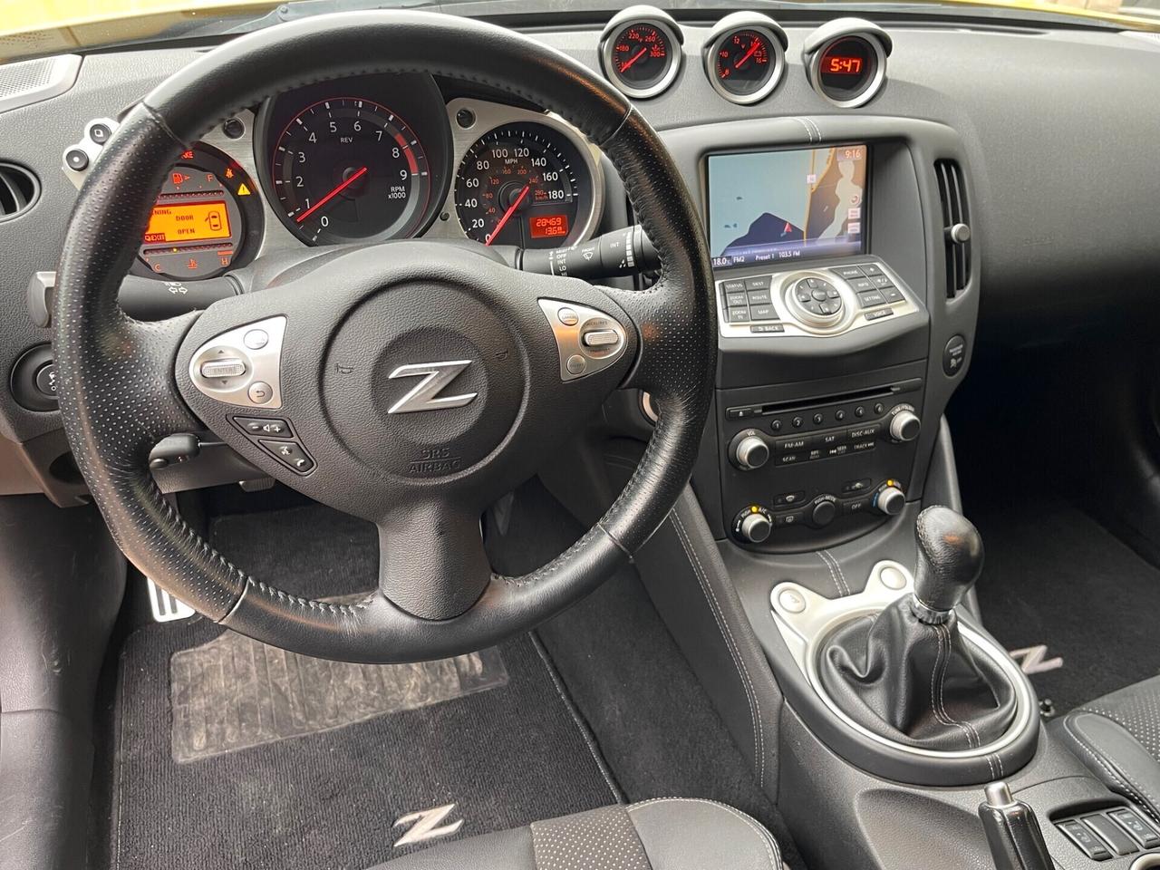 Nissan 370Z Coupé 3.7 V6 Lev 2