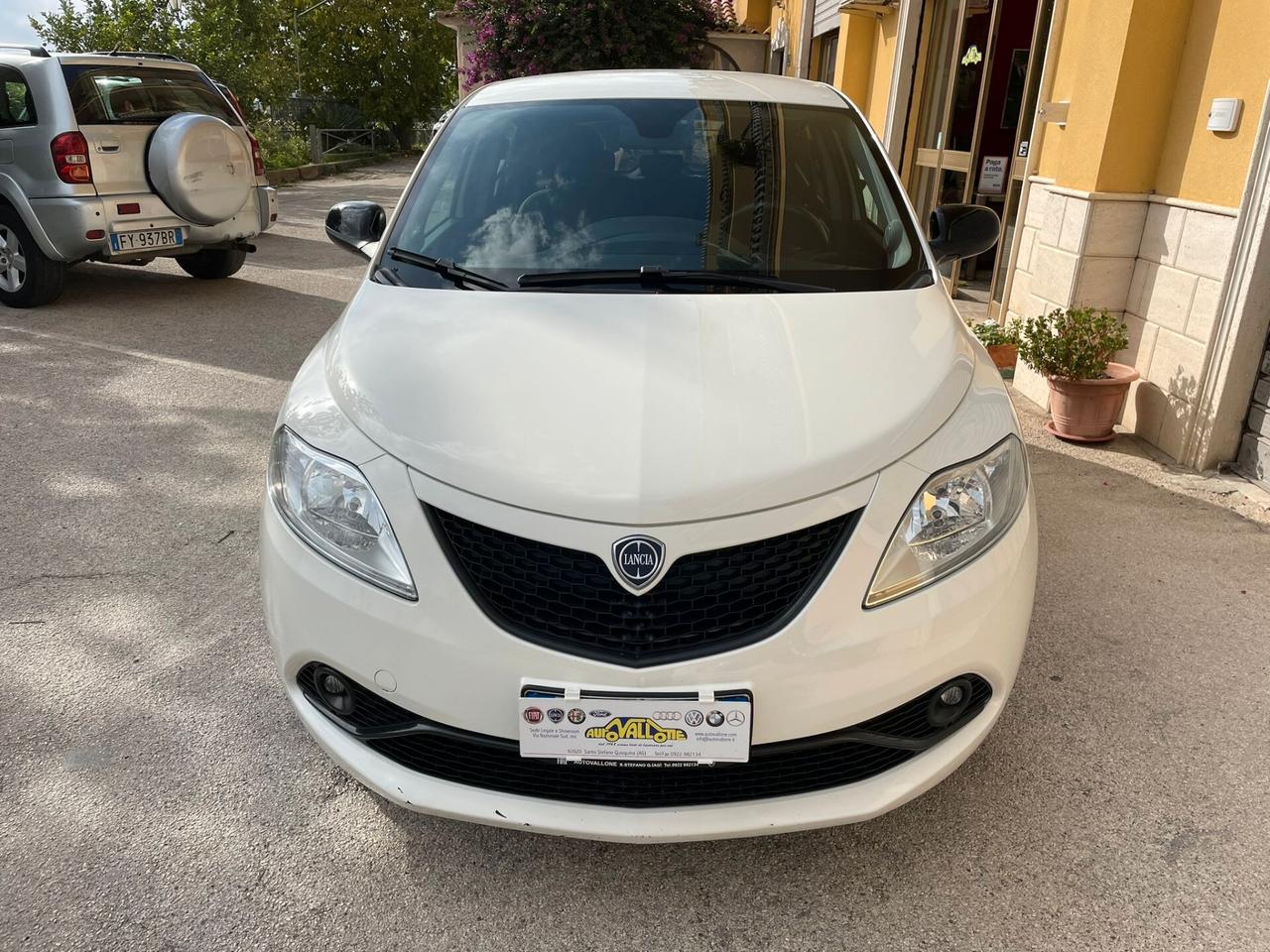 Lancia Ypsilon 1.0 Hybrid Gold