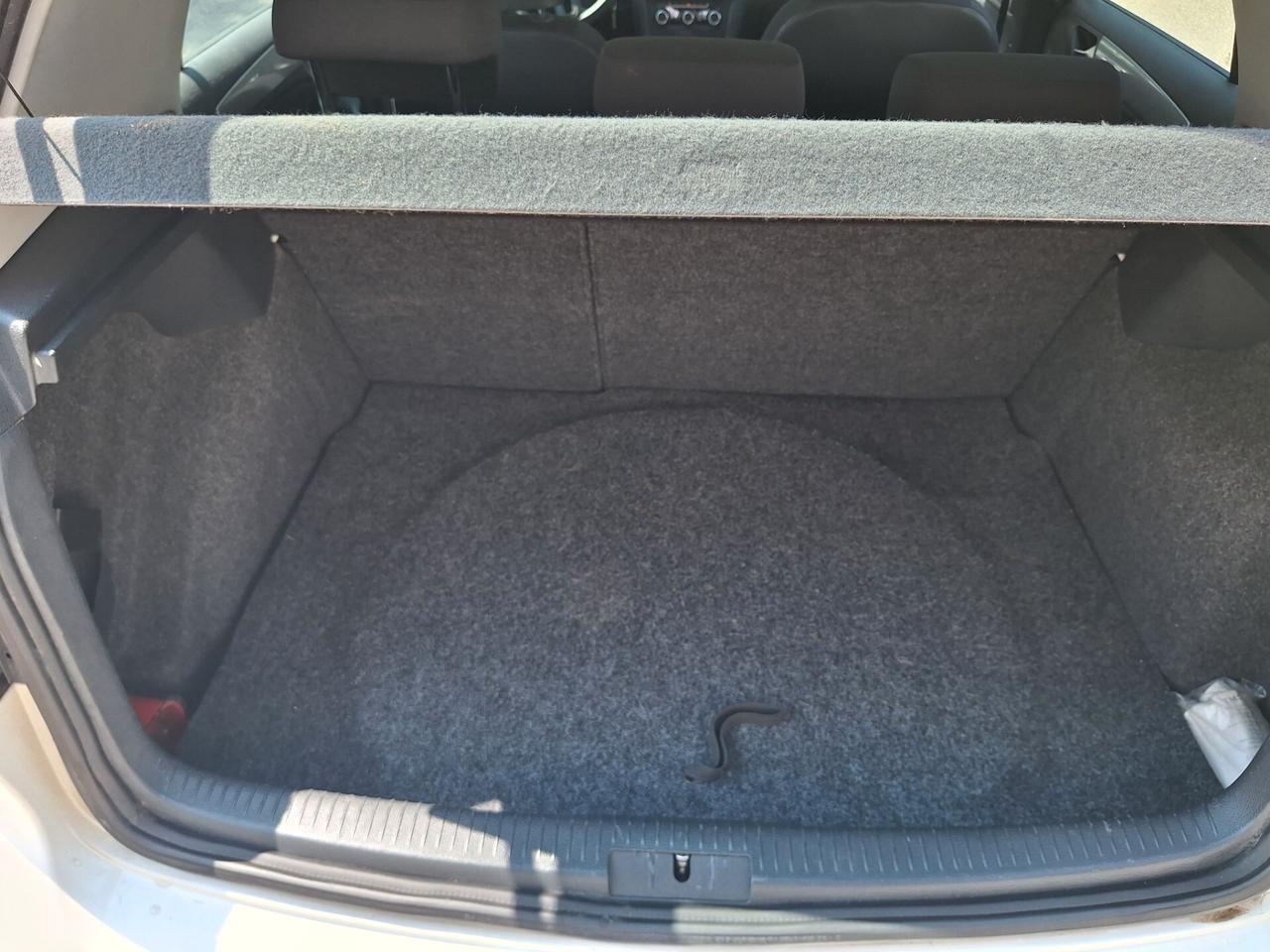 Volkswagen Golf bifuel gpl