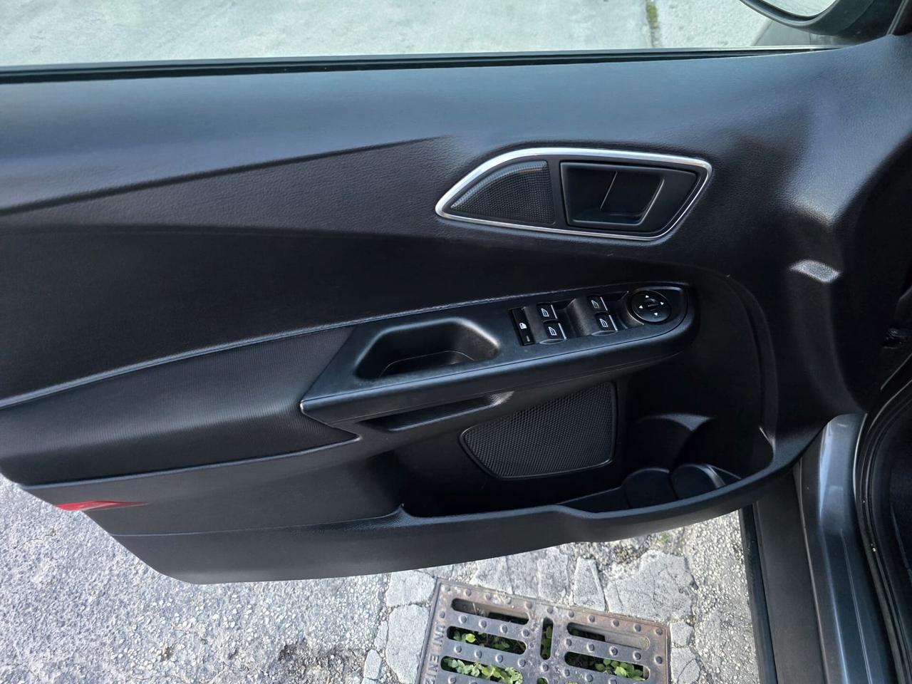 Ford B-Max 1.5 TDCi 75 CV . 2017 .GARANZIA