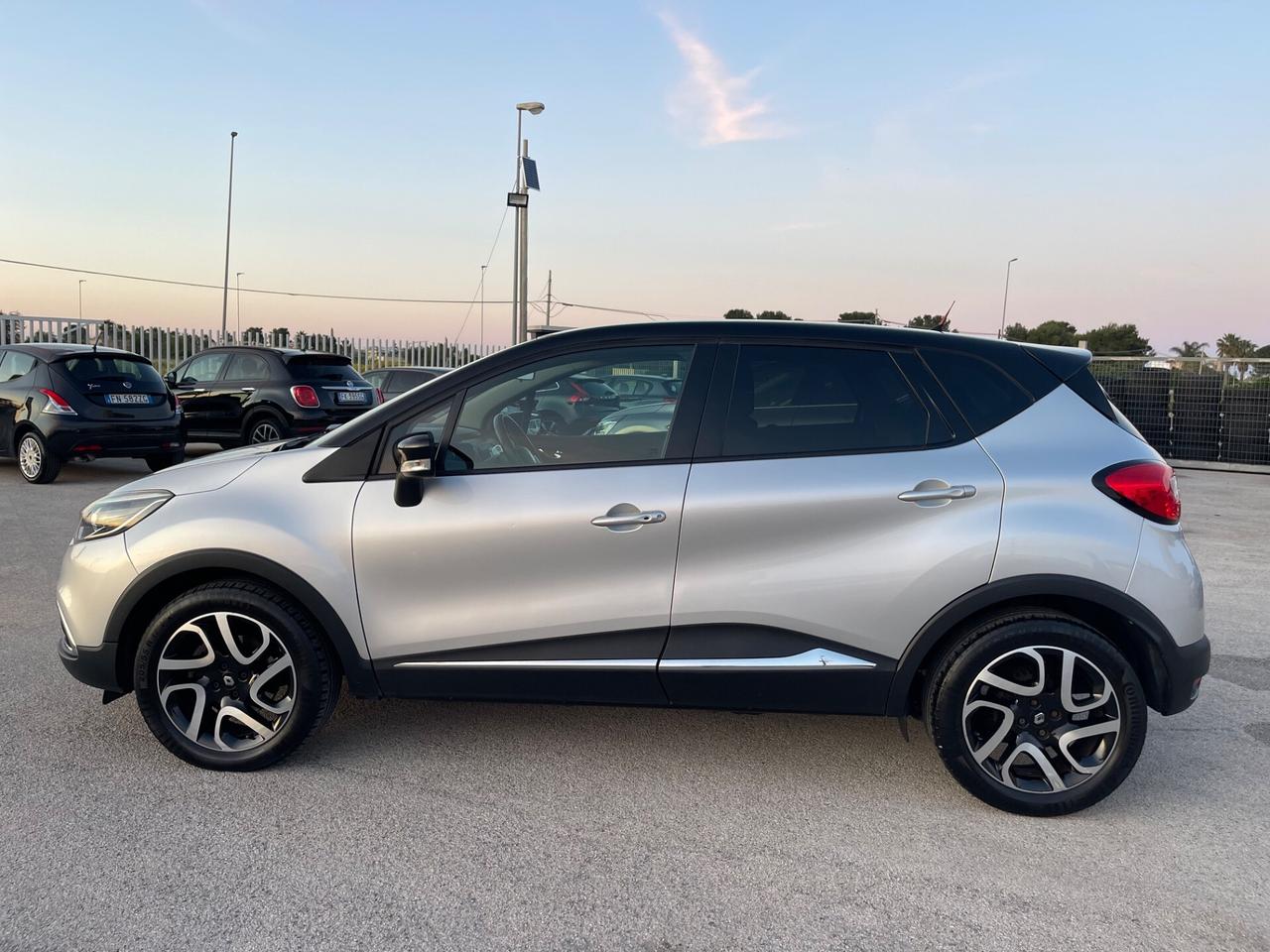 RENAULT CAPTUR 1.5 DCI 90CV EDC R-LINK FULL LED