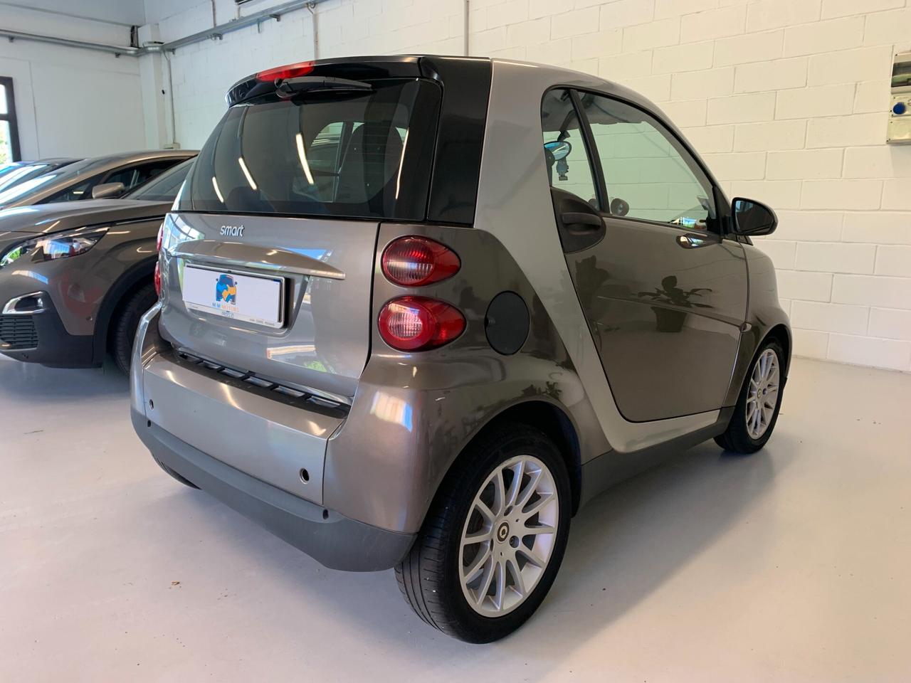 Smart ForTwo 1000 62 kW coupé passion
