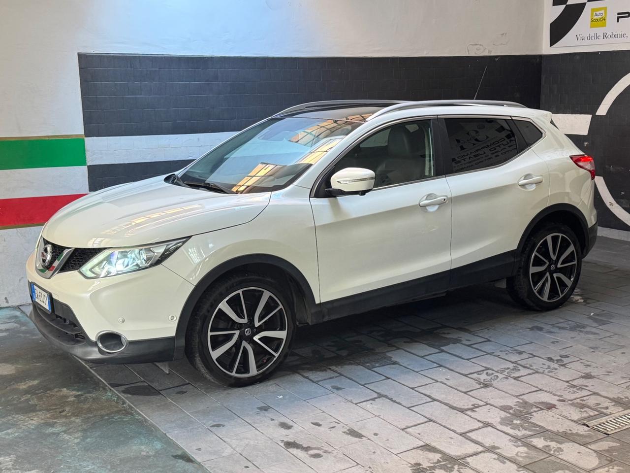 Nissan Qashqai 1.6 dCi 4WD 360