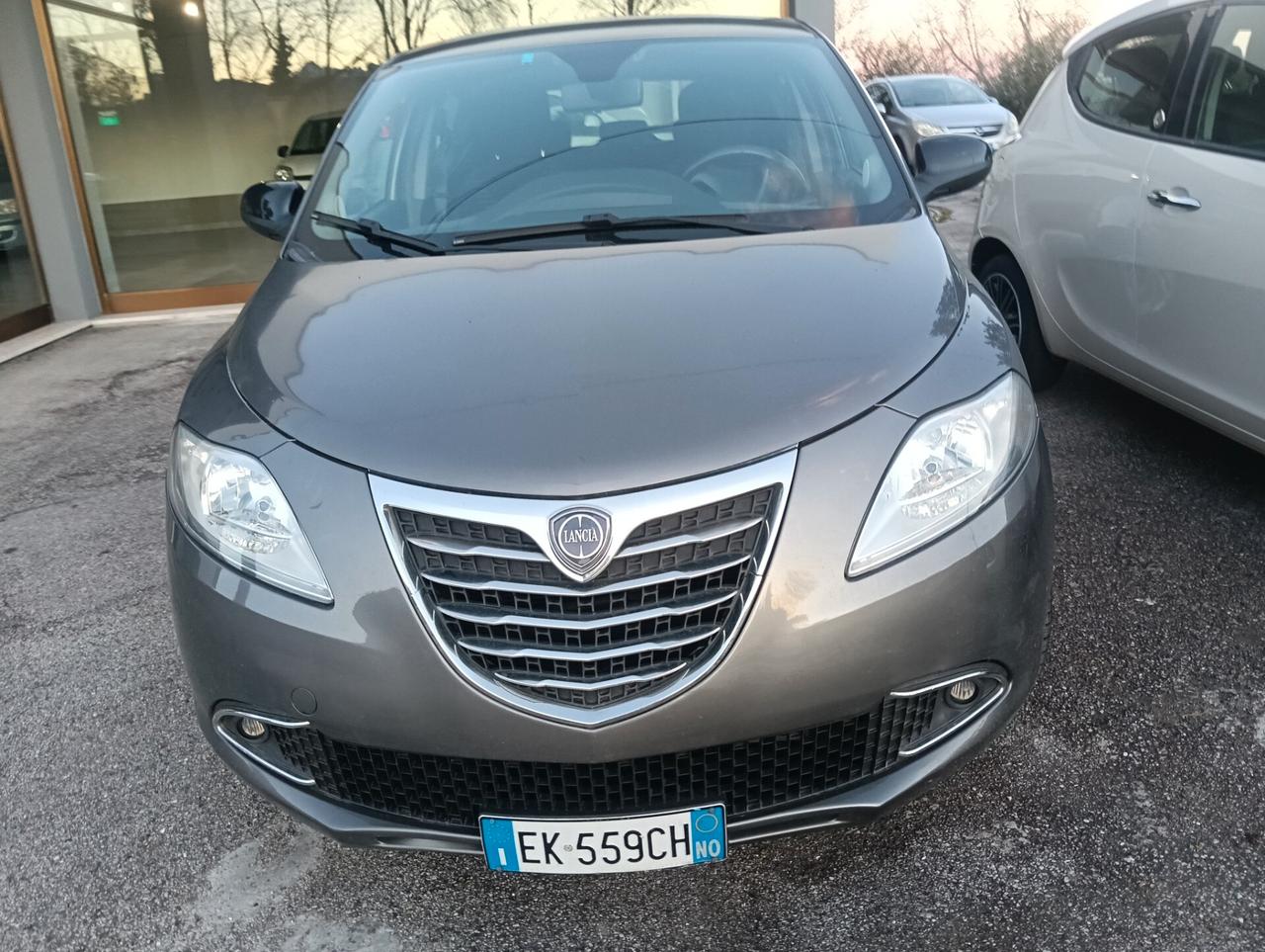 Lancia Ypsilon 1.2 69 CV 5 porte
