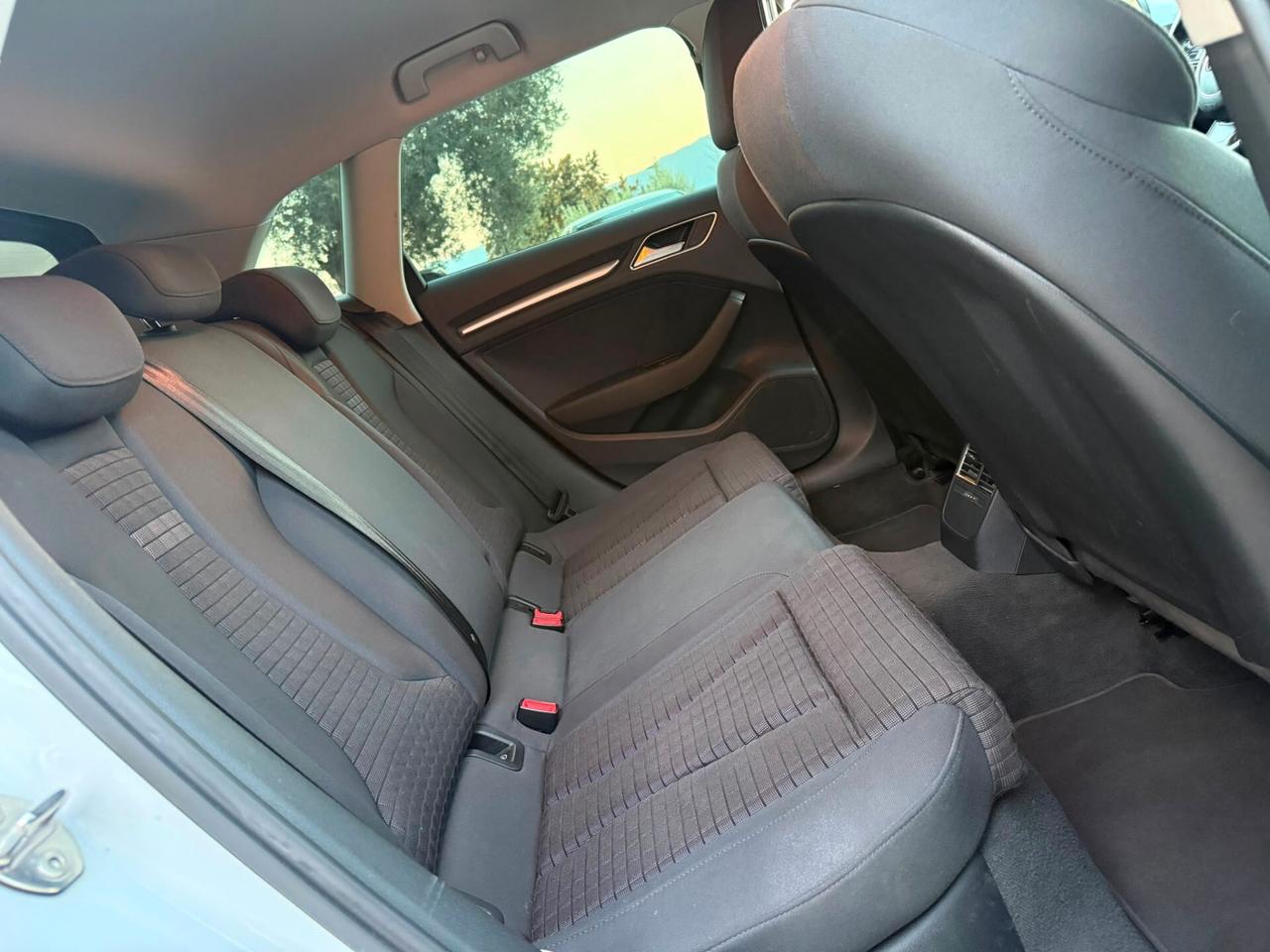 Audi A3 SPB 1.6 TDI 105Cv Ambition