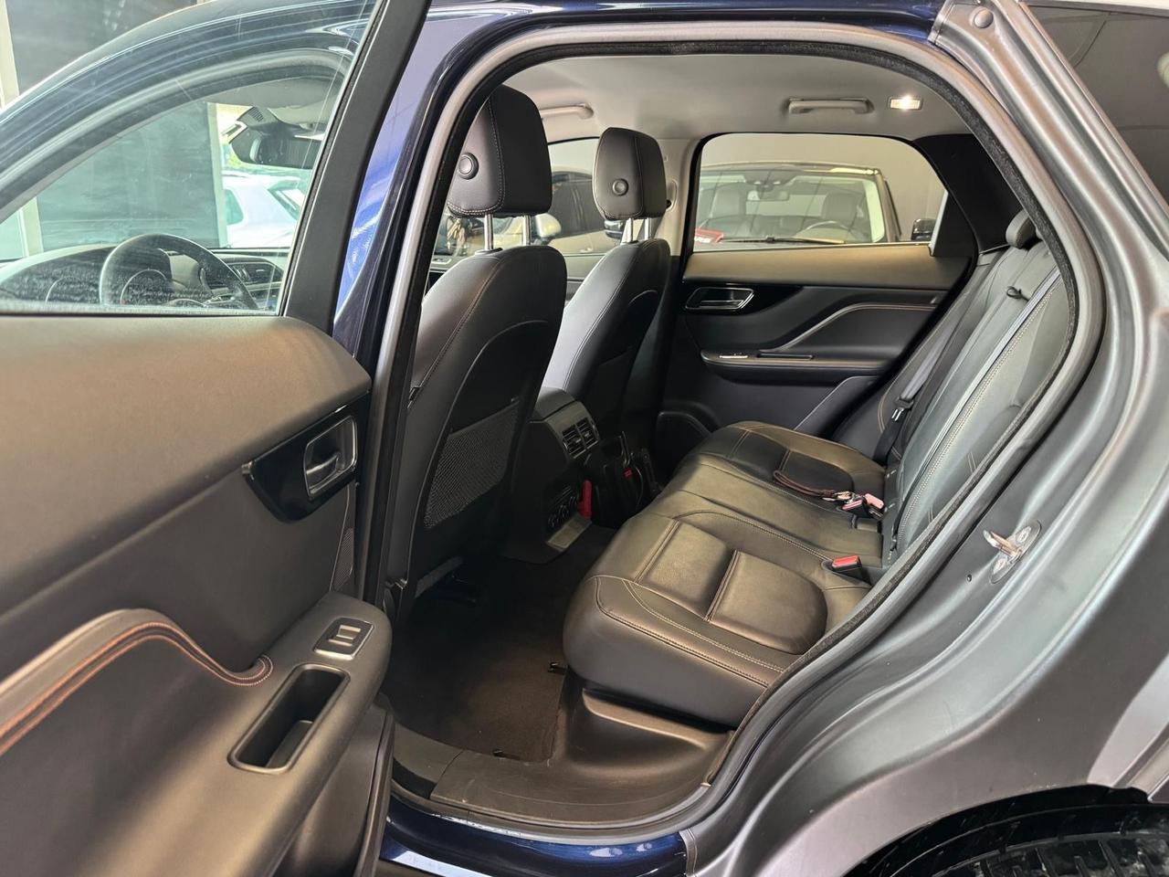 Jaguar F-Pace 2.0 D 180 CV AWD aut. Portfolio