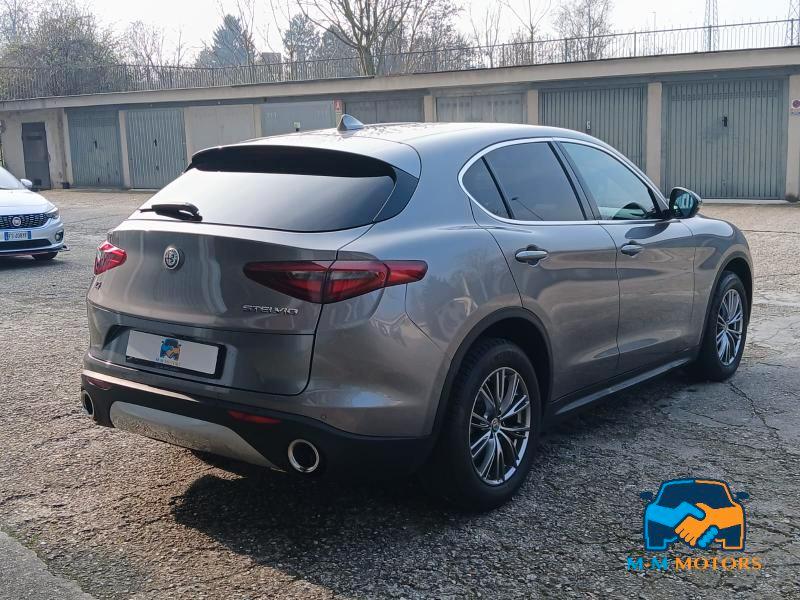 Alfa Romeo Stelvio 2.2 t Executive Q4 210cv auto