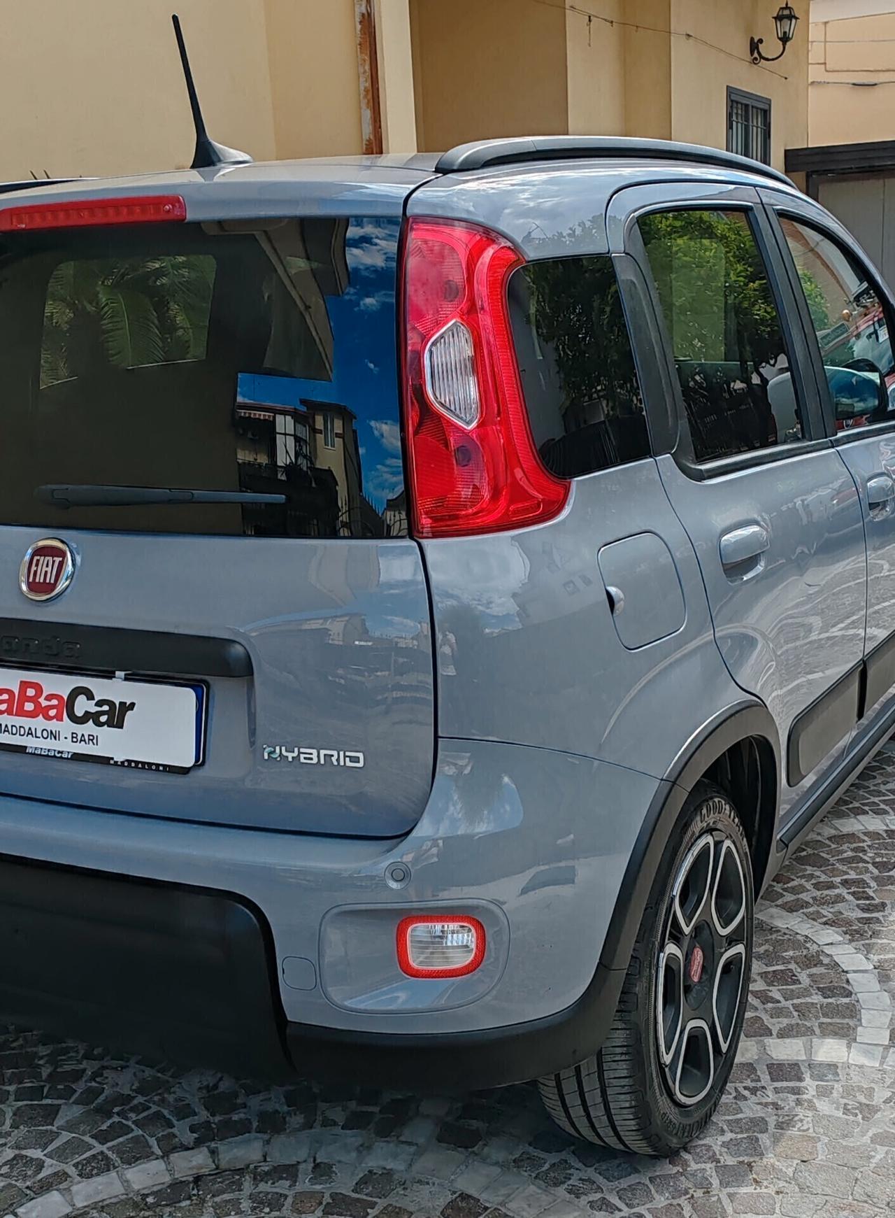 Fiat Panda 1.0 hybrid 69cv entra