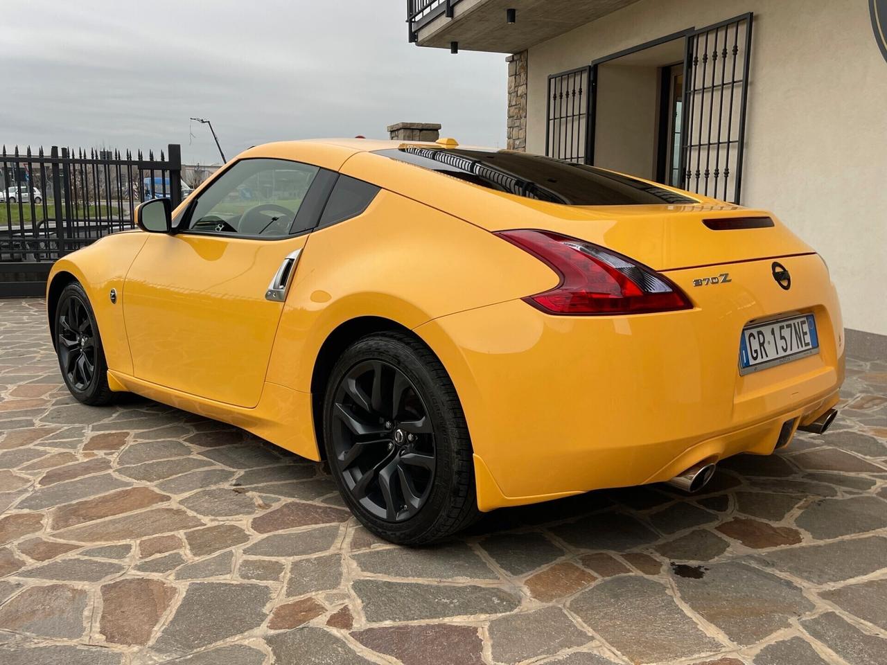 Nissan 370Z Coupé 3.7 V6 Lev 2