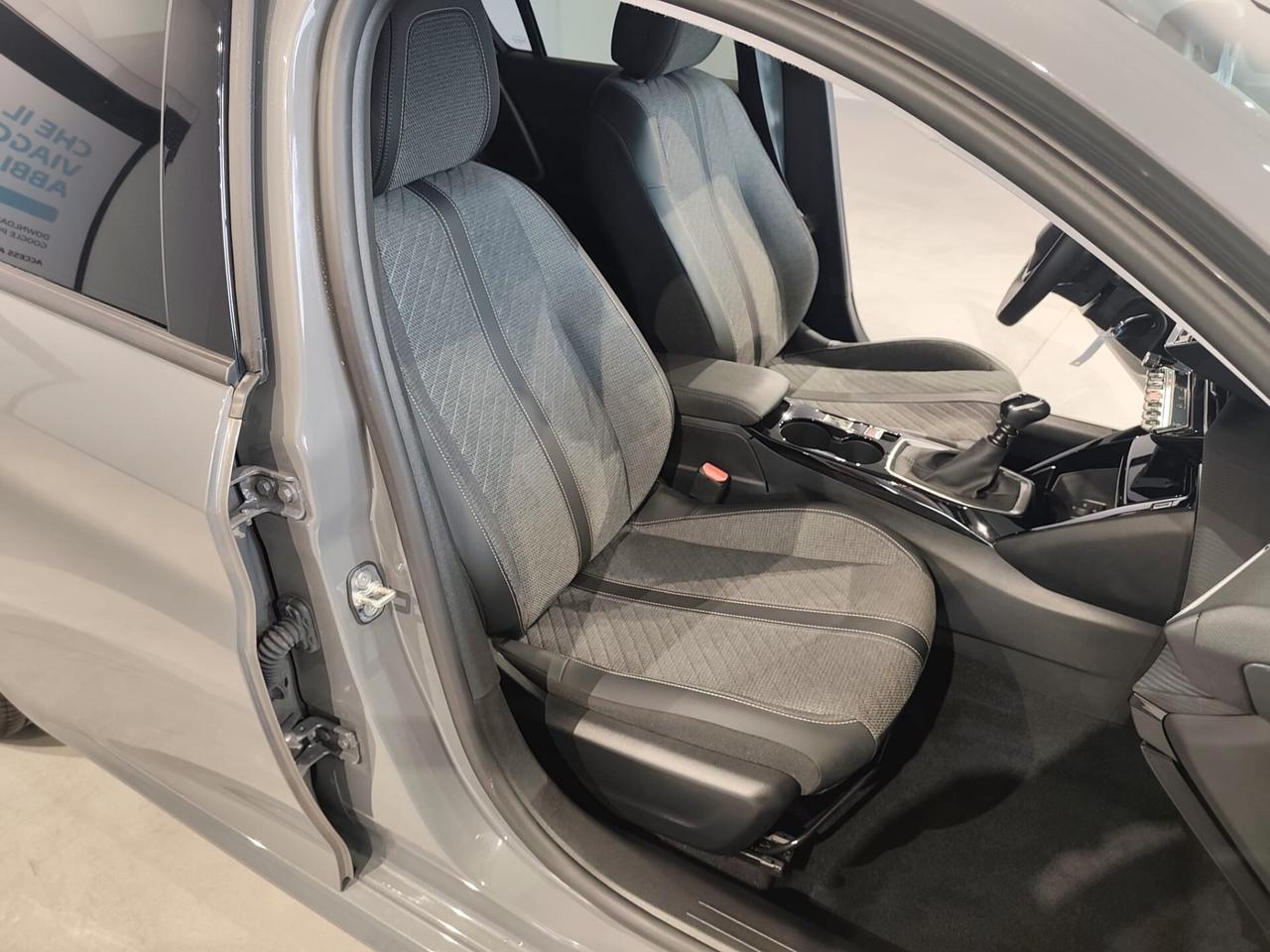 Peugeot 208 PureTech 100 Stop&Start 5 porte Allure