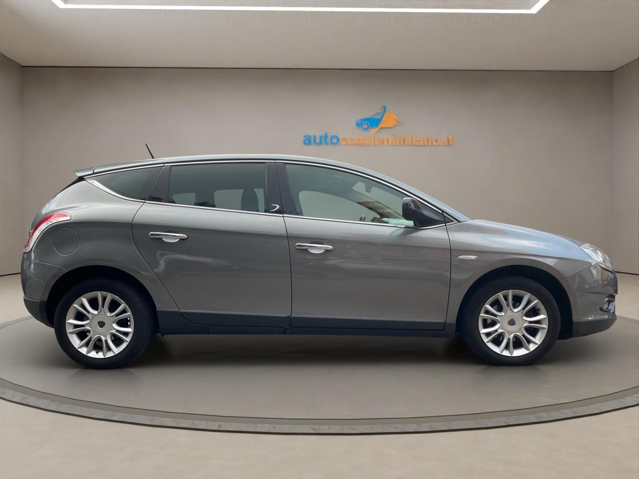 Lancia Delta UNICO PROPRIETARIO - NEOPATENTATI