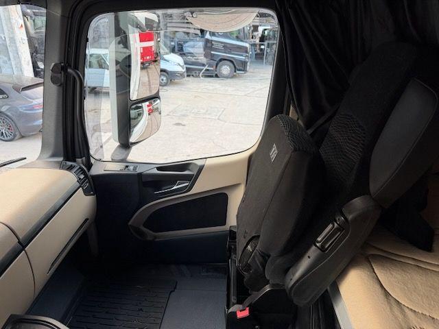 MERCEDES-BENZ ACTRO 1848