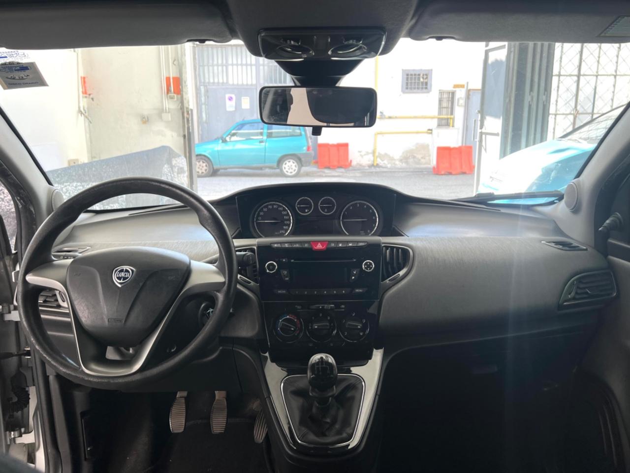 Lancia Ypsilon 1.2 69 CV 5 porte GPL Ecochic Gold