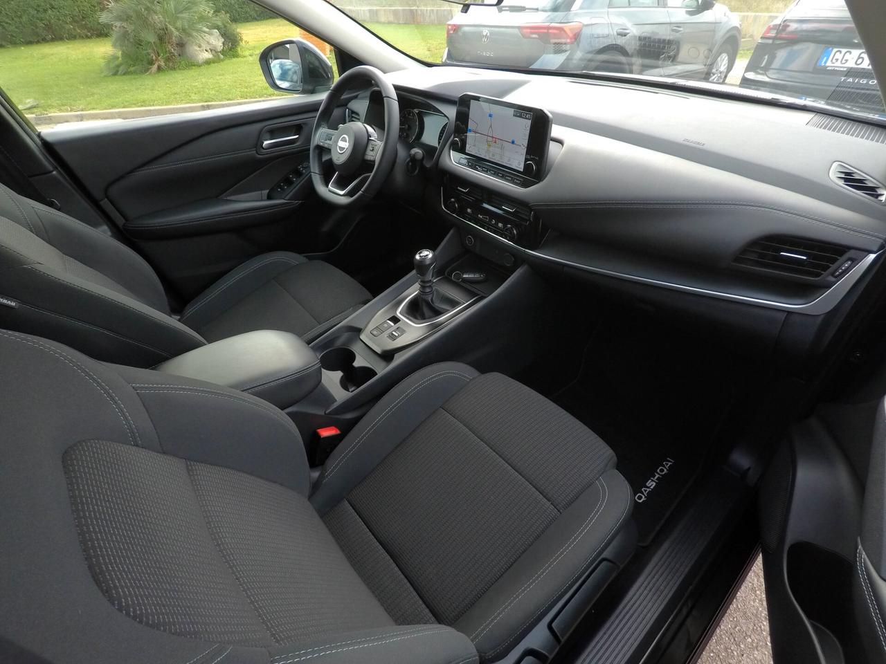 Nissan Qashqai MHEV 140 CV Business