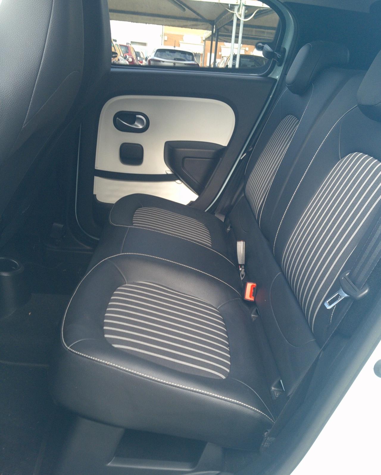 RENAULT TWINGO Electric 22KWH Techno