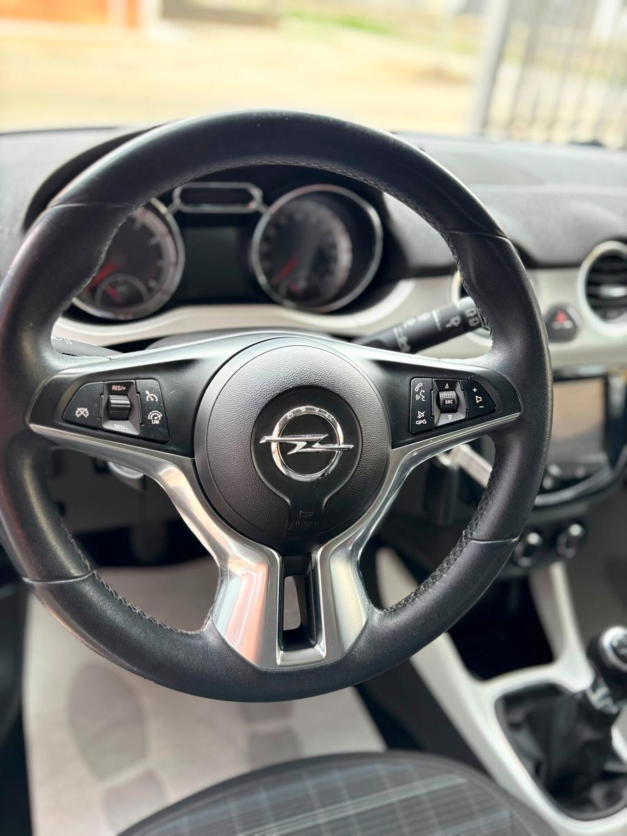 Opel Adam 1.4 87 CV GPL Tech
