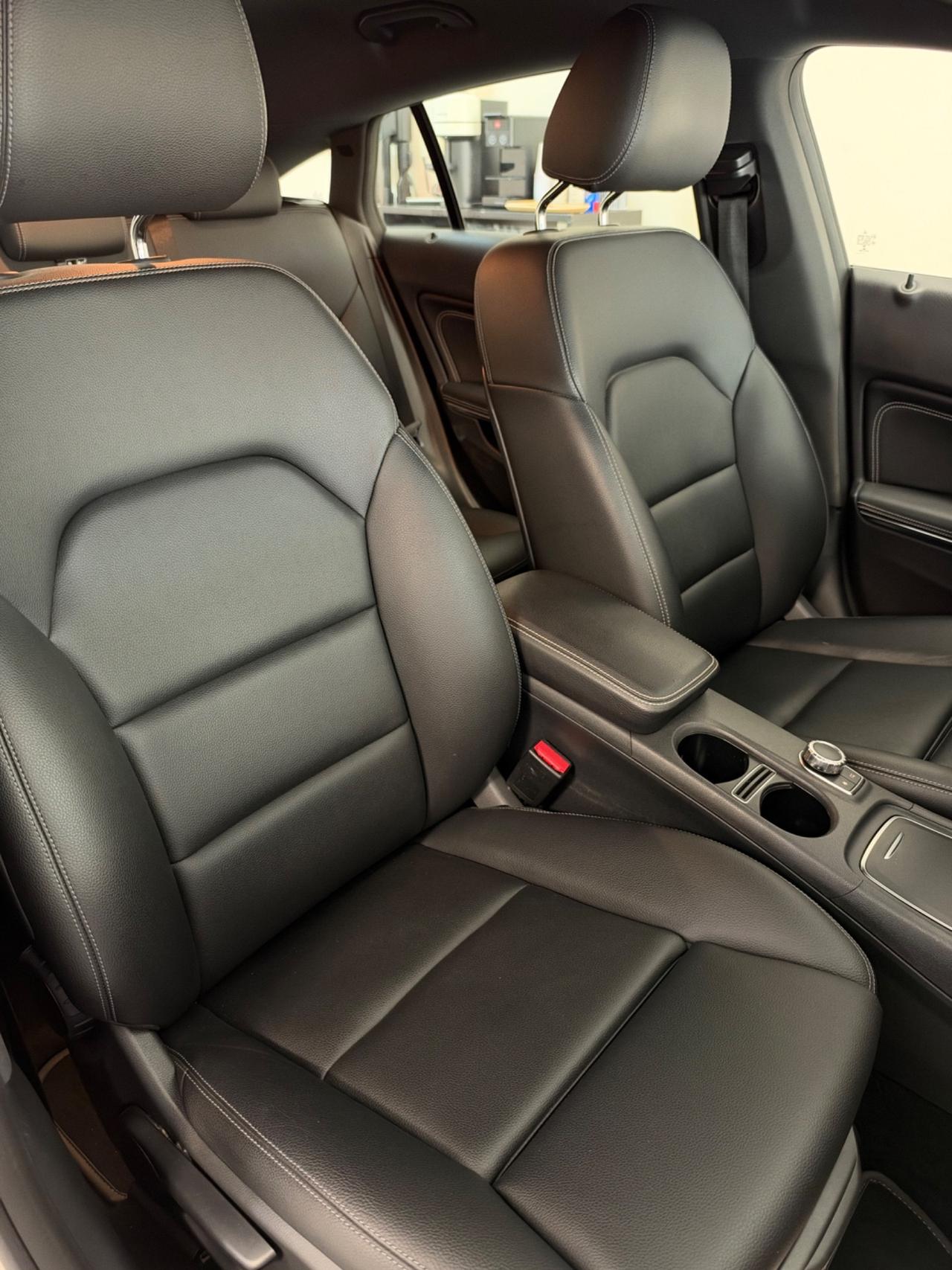 Mercedes-benz CLA 220 d S.W PARI AL NUOVO