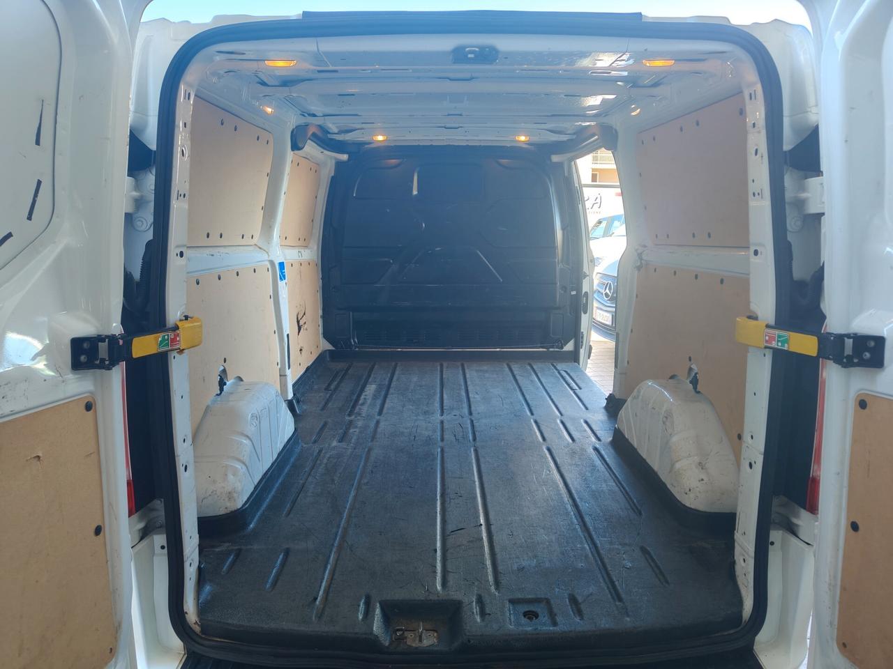 Ford Transit Custom Passo lungo