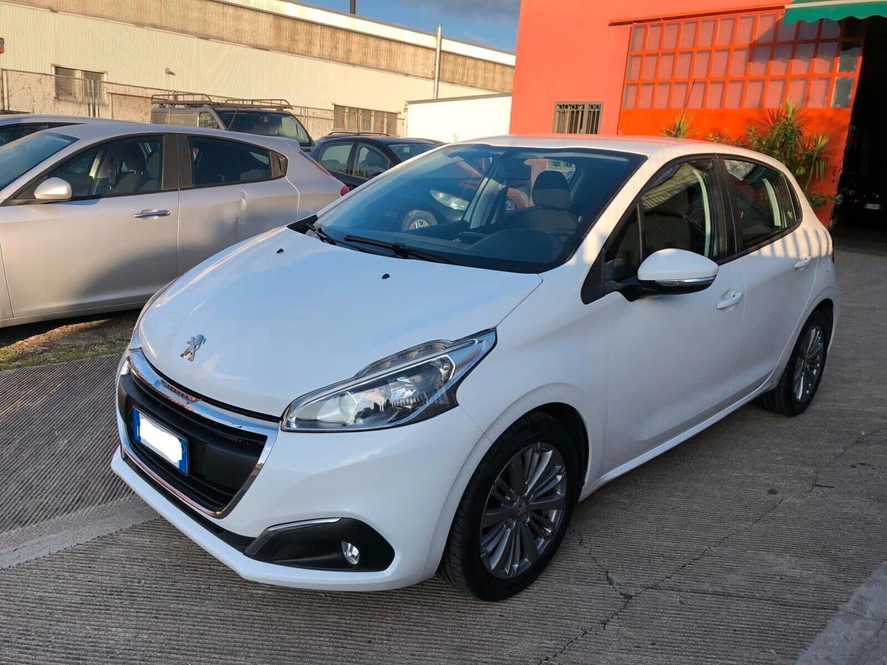 Peugeot 208 PureTech 82 5 porte Access