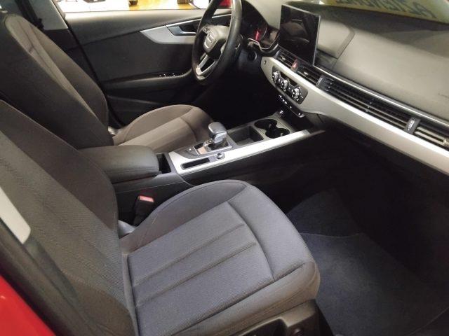 AUDI A4 Avant 30 TDI 2.0 S tronic Business MHEV
