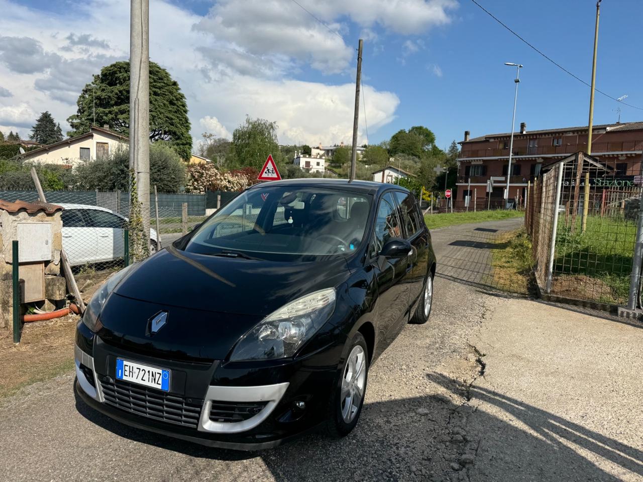 Renault Scenic X-Mod 1.5 dCi 110CV Luxe NEOPATENTATI