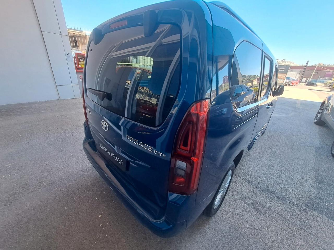 Toyota Proace Proace City Verso 1.5D 130 CV S&S Long D Executive