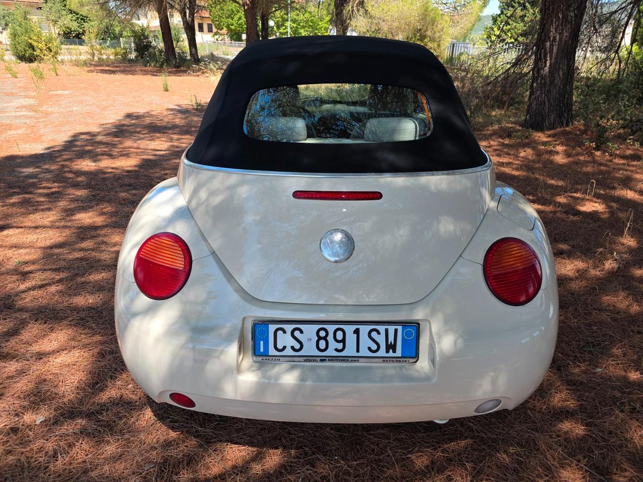 Volkswagen New Beetle 1.6 Cabrio