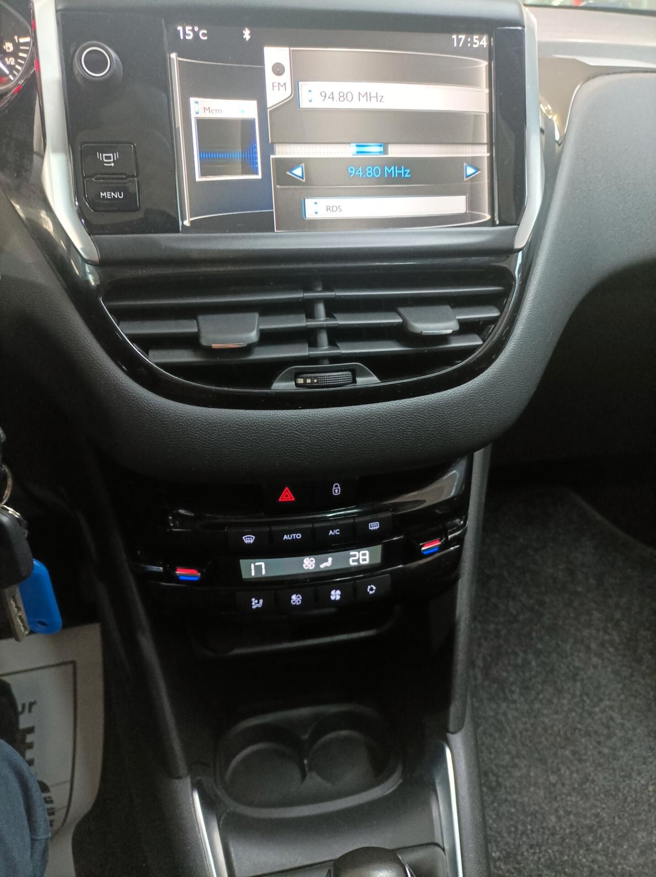 Peugeot 208 1.2 VTi 82 CV Allure DISTRIB NUOVA!!