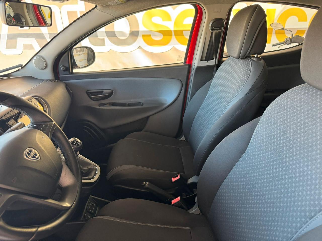 Lancia Ypsilon 1.2 69 CV 5 porte GPL Ecochic Gold