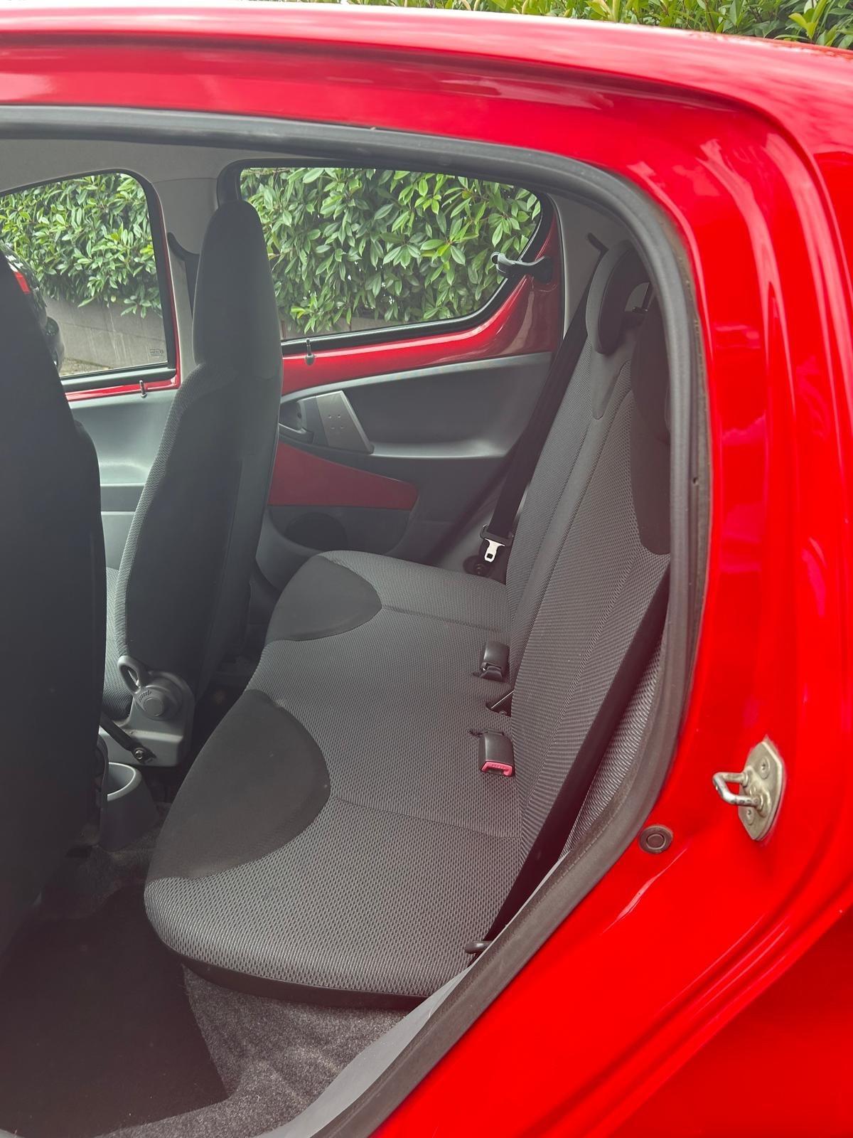 Toyota Aygo 1.4 turbodiesel 5 porte Sol
