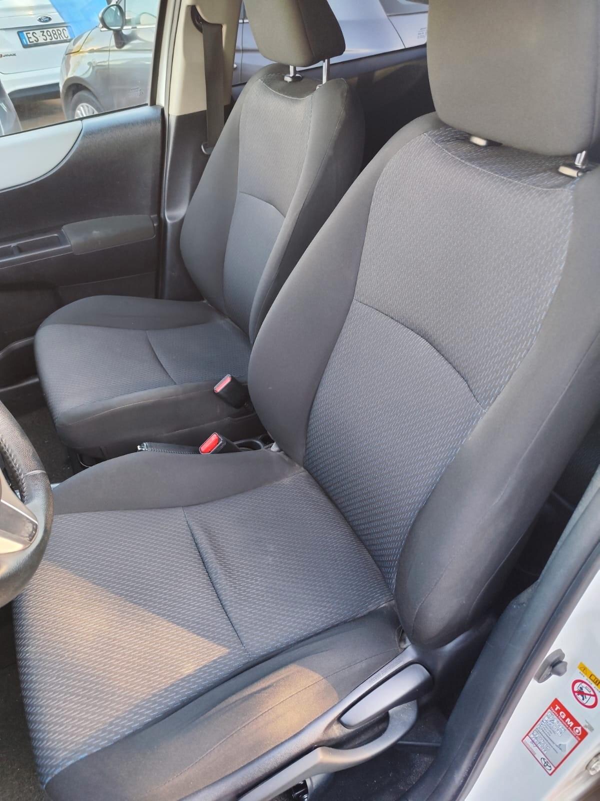 Toyota Yaris 1.5 Hybrid 5 porte Lounge
