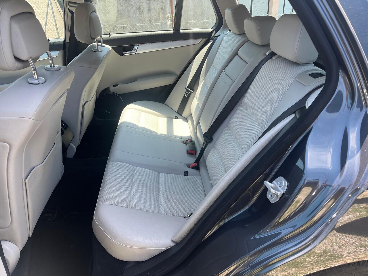 Mercedes-benz C 250 C 250 CDI S.W. 4Matic BlueEFF. Avantgarde - Si Permuta