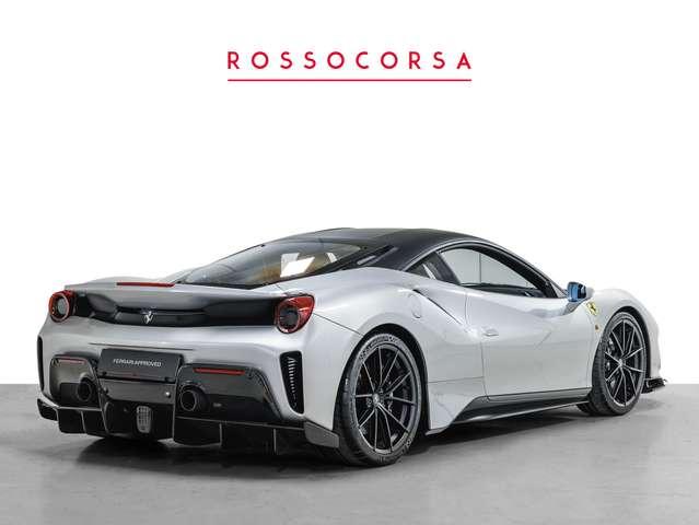 Ferrari 488 Pista