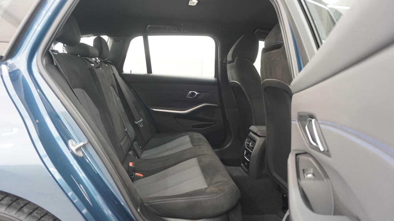 Bmw 330i xDrive M Sport LED/Shadow/Carplay/ACC/Cam