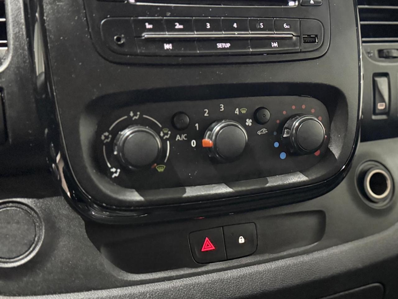 Opel Vivaro 1.6 Biturbo kw107/cv145 posti 8+1