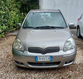Toyota Yaris 1.0 Neopatentati