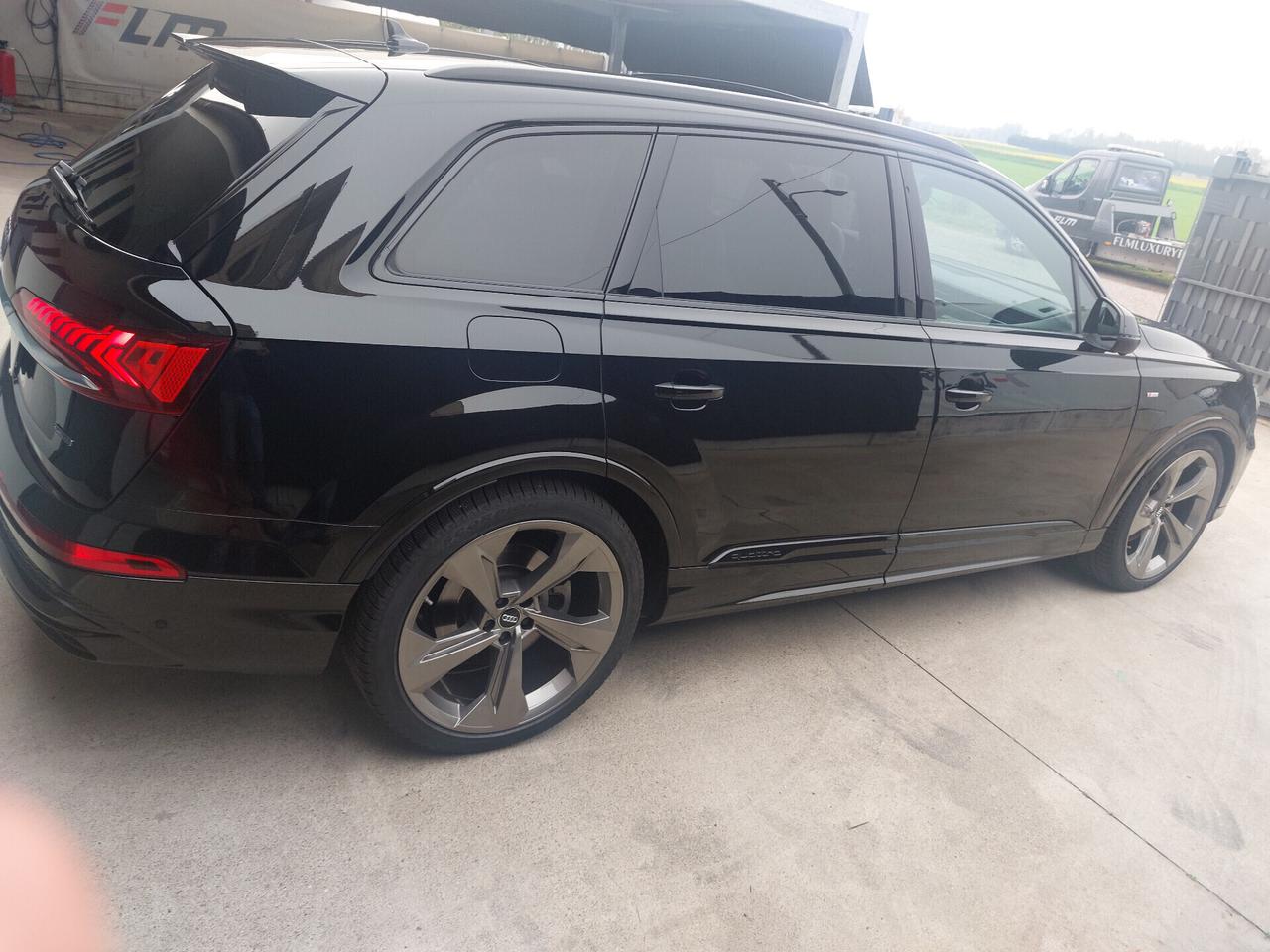 Audi Q7 50 TDI quattro tiptronic Sport Plus