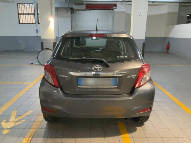 TOYOTA Yaris 1.0 5 porte Lounge