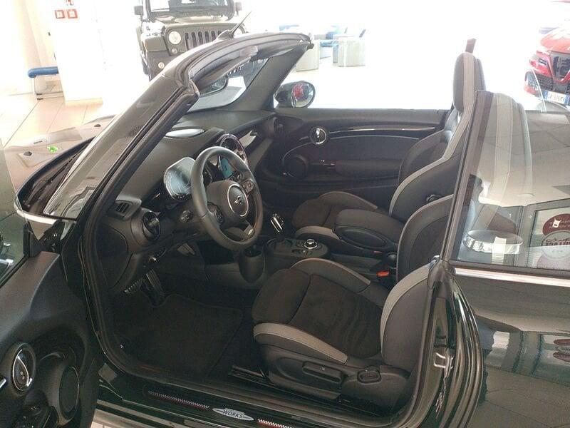 MINI Mini Cabrio (F57) Mini 2.0 John Cooper Works JCW Cabrio