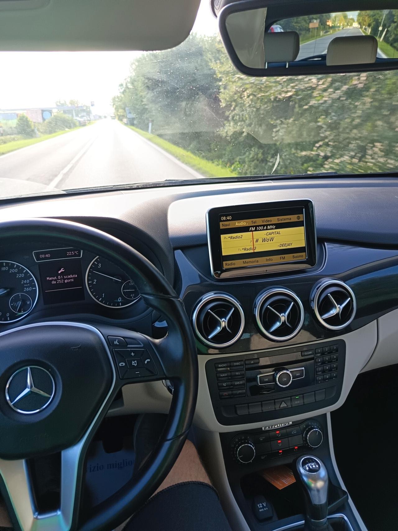 Mercedes-benz B 180 CDI BlueEFFICIENCY Executive