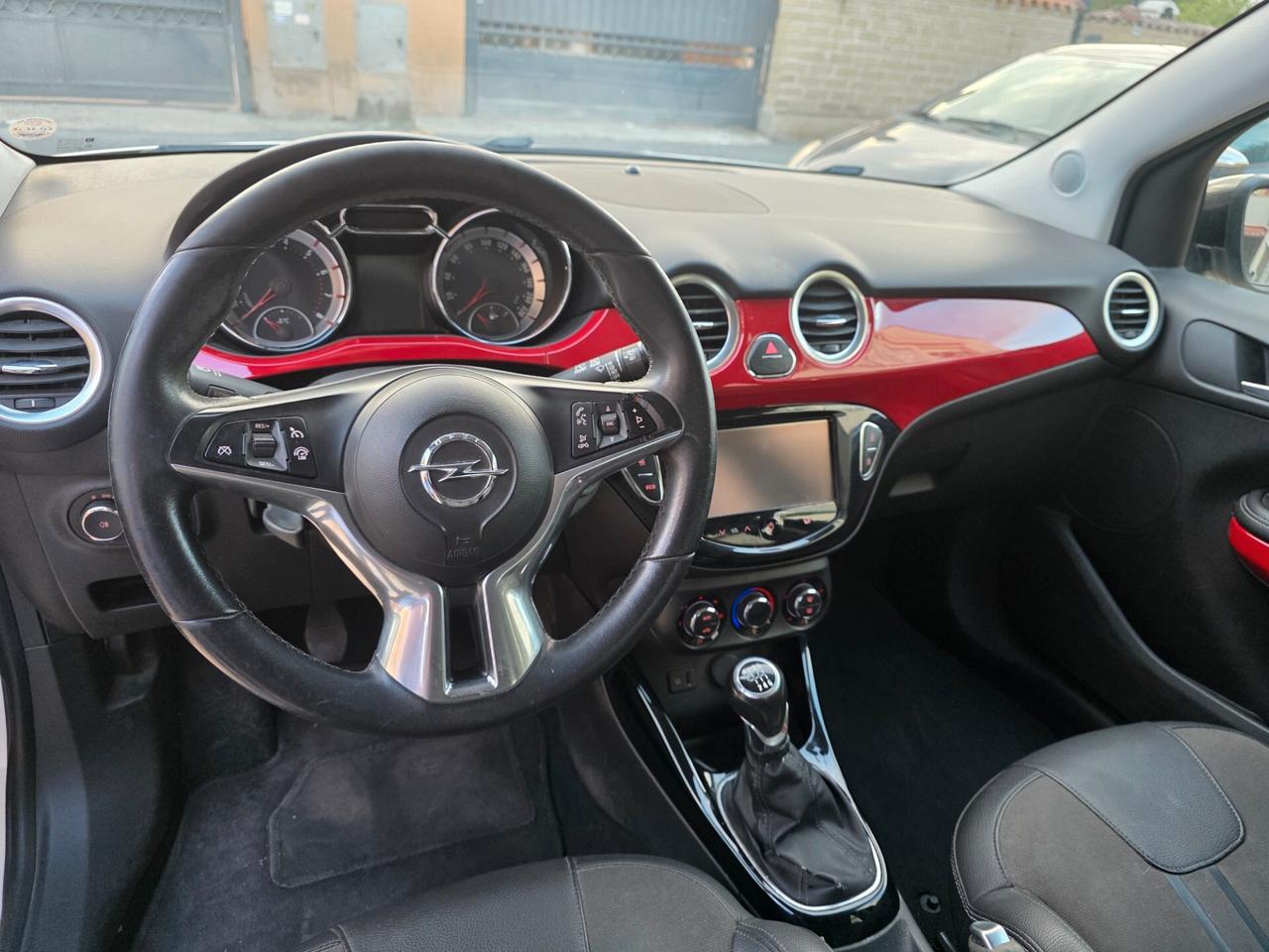 Opel Adam 1.2 70 CV Glam
