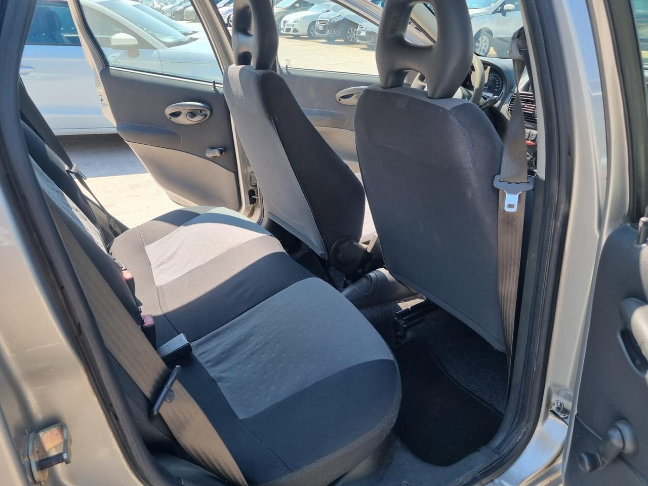 Fiat Punto 1.2i cat 5 porte ELX